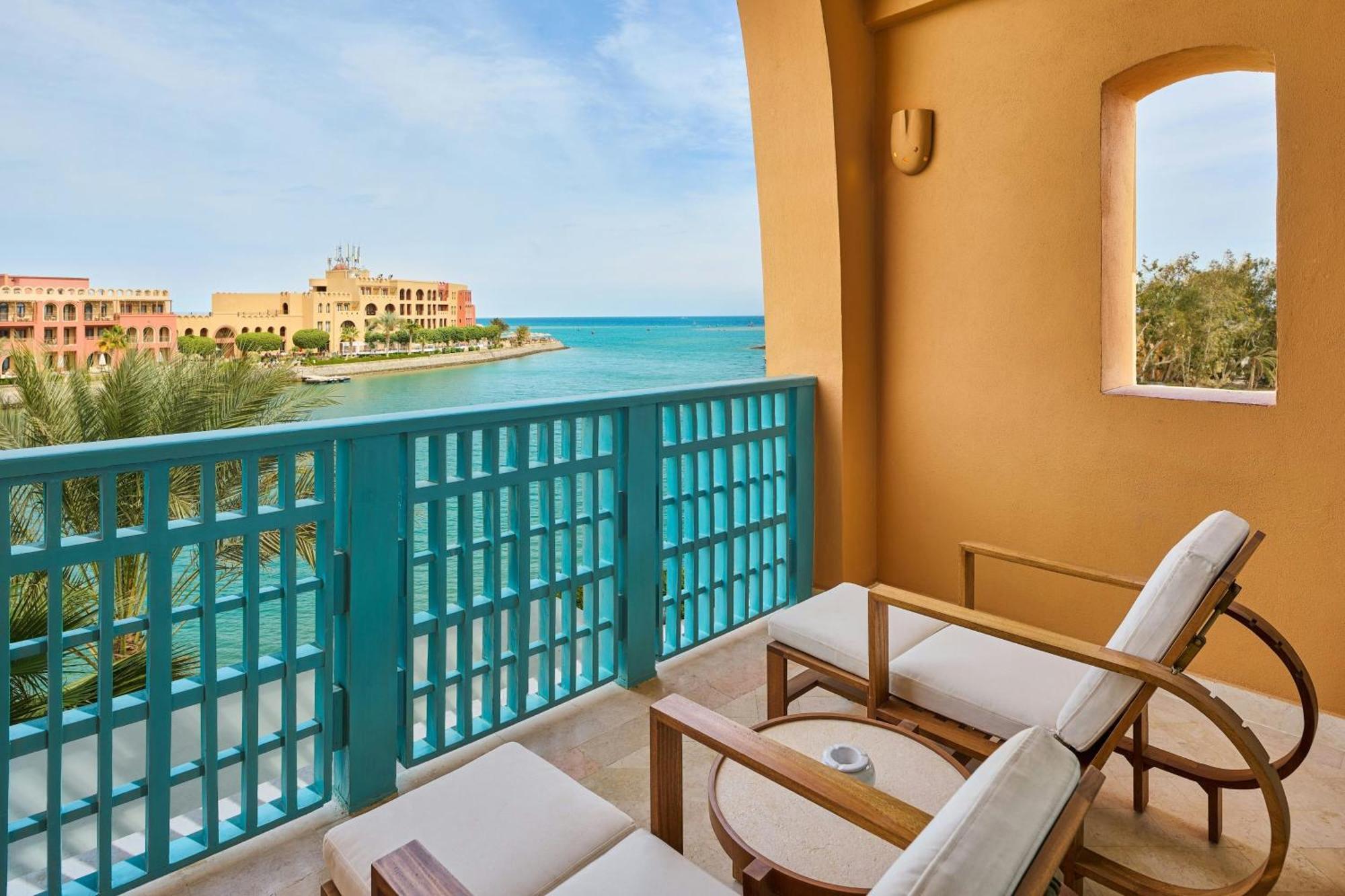Guest room, 2 Twin/Single Bed(s), Partial sea view